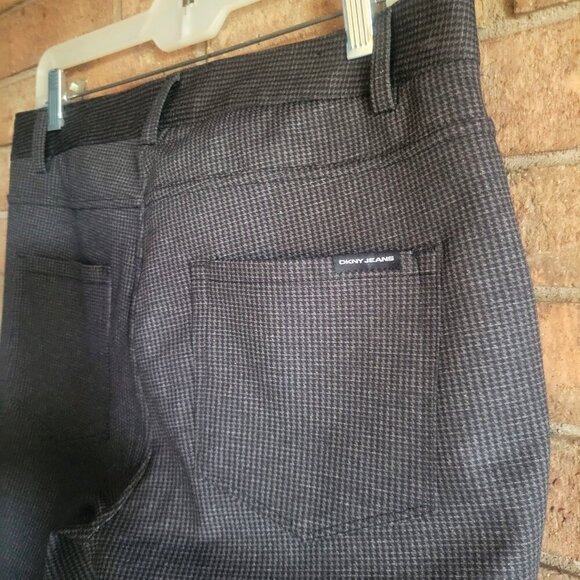 DKNY Women's Houndstooth Ponte Stretch Ankle 5-Pocket Pants - Tapered Leg Size M - Picture 4 of 13